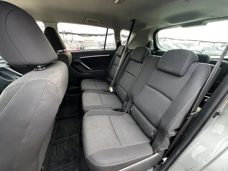 Toyota Verso 2.0D4D 126к.с Face 6+ 1, снимка 15 - Автомобили и джипове - 48663885