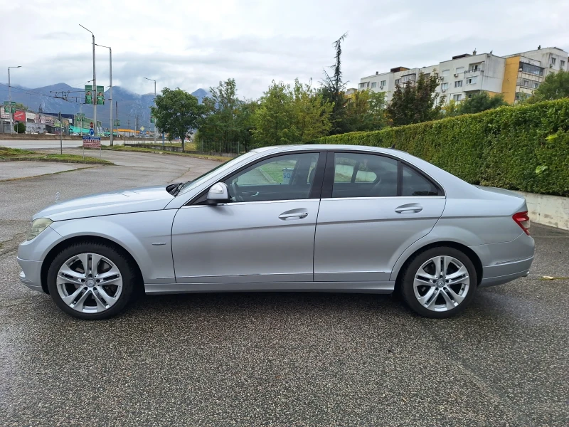 Mercedes-Benz C 320 224кс топ обслужен, снимка 5 - Автомобили и джипове - 49209499