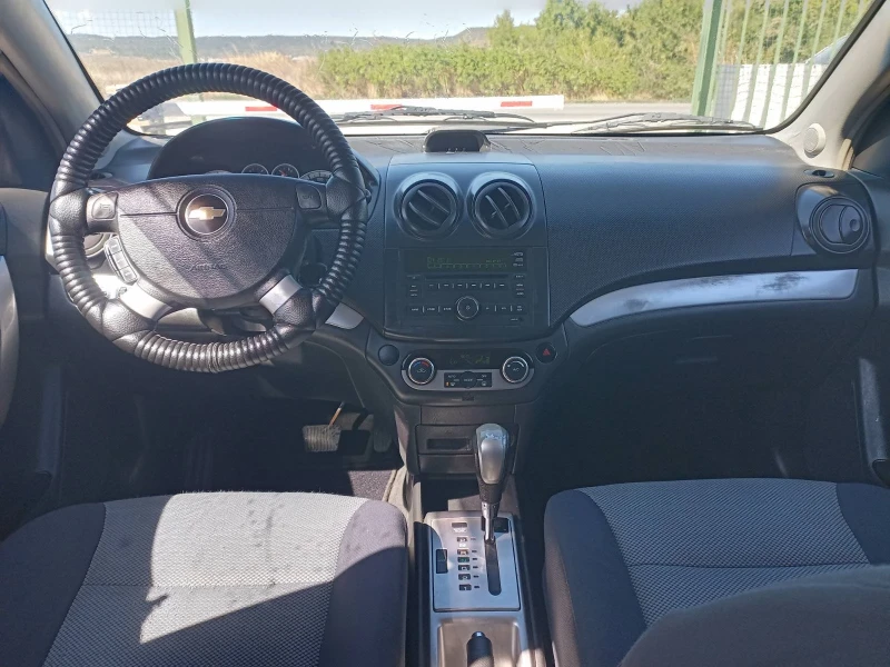 Chevrolet Aveo 1.4i ТОП АВТОМАТИК НОВ ГАЗОВ ИНЖЕКЦИОН БАРТЕР ЛИЗИ, снимка 8 - Автомобили и джипове - 51825053