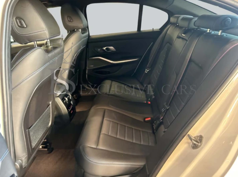 BMW 320 D* XDRIVE* M-SPORT PRO* HARMAN KARDON* ПАМЕТ* PANO, снимка 10 - Автомобили и джипове - 52278013