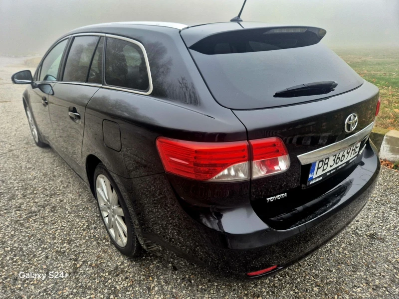 Toyota Avensis Full екстри!!! Перфектна!!!, снимка 5 - Автомобили и джипове - 52415696
