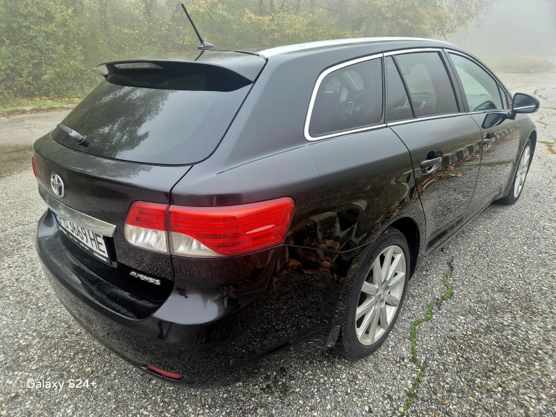 Toyota Avensis Full екстри!!! Перфектна!!!, снимка 4 - Автомобили и джипове - 52415696