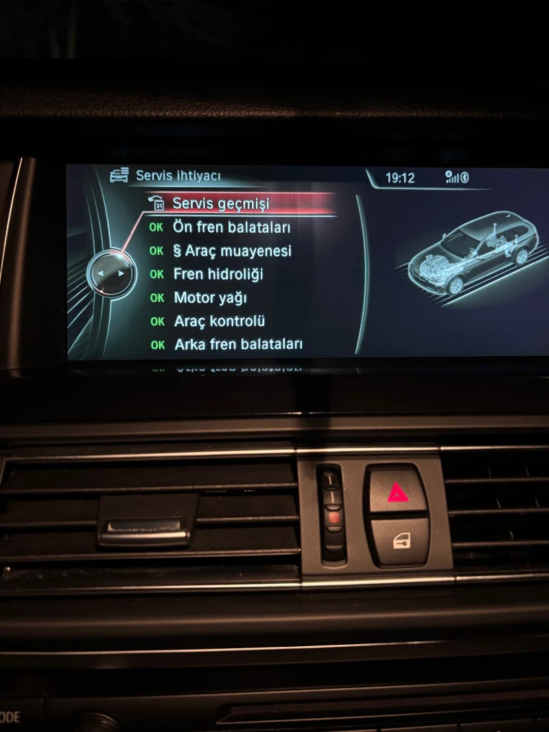 BMW 530, снимка 11 - Автомобили и джипове - 52975943