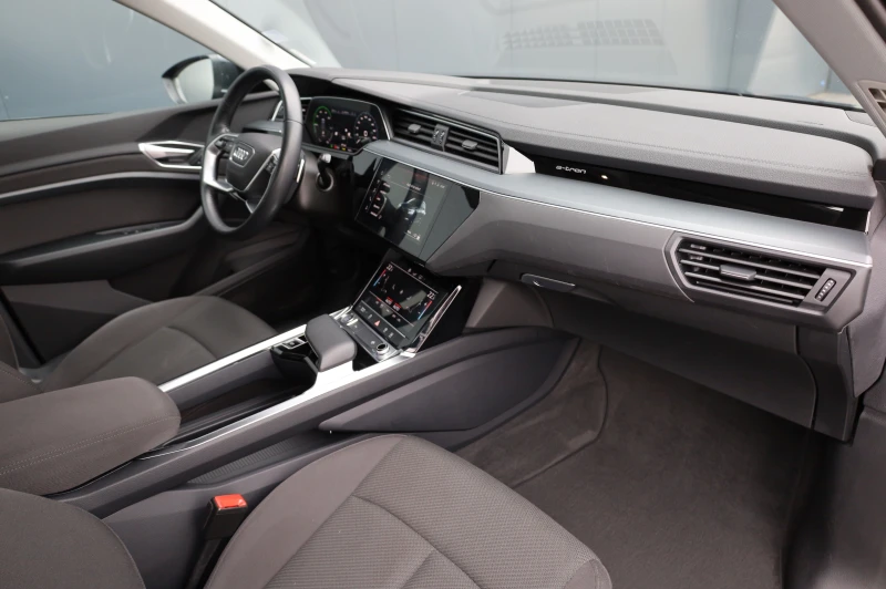 Audi E-Tron 50* QUATTRO* LED LIGHTS* , снимка 11 - Автомобили и джипове - 53454602