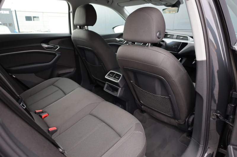 Audi E-Tron 50* QUATTRO* LED LIGHTS* , снимка 13 - Автомобили и джипове - 53454602