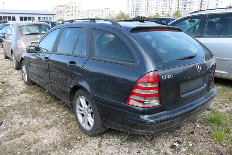 Mercedes-Benz C 220 CDI, снимка 5 - Автомобили и джипове - 36559876