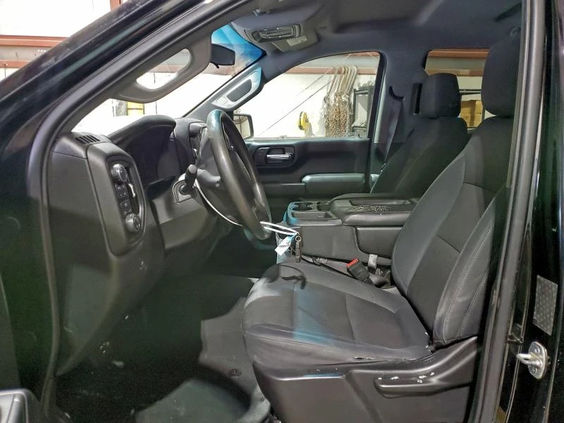 Chevrolet Silverado 4.3L 6 4x4 w/Rear Wheel Drv, снимка 12 - Автомобили и джипове - 52904660