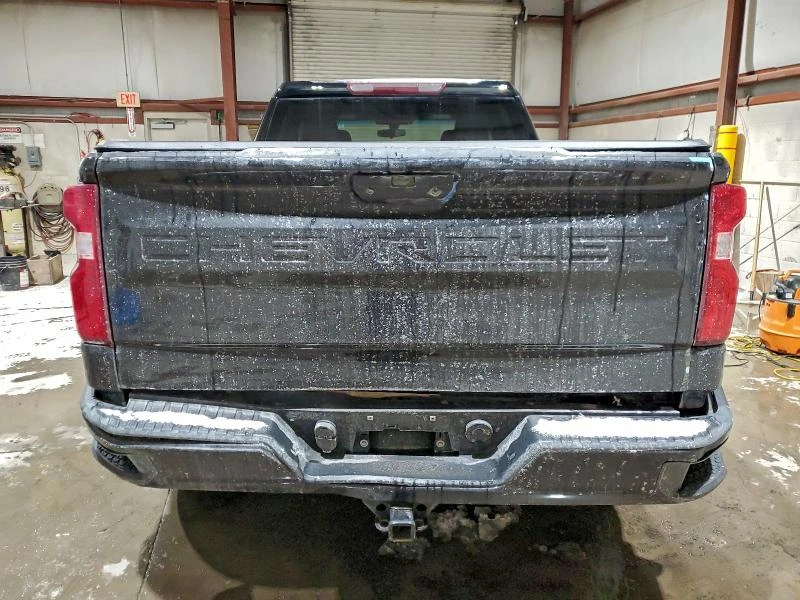 Chevrolet Silverado 4.3L 6 4x4 w/Rear Wheel Drv, снимка 11 - Автомобили и джипове - 52904660