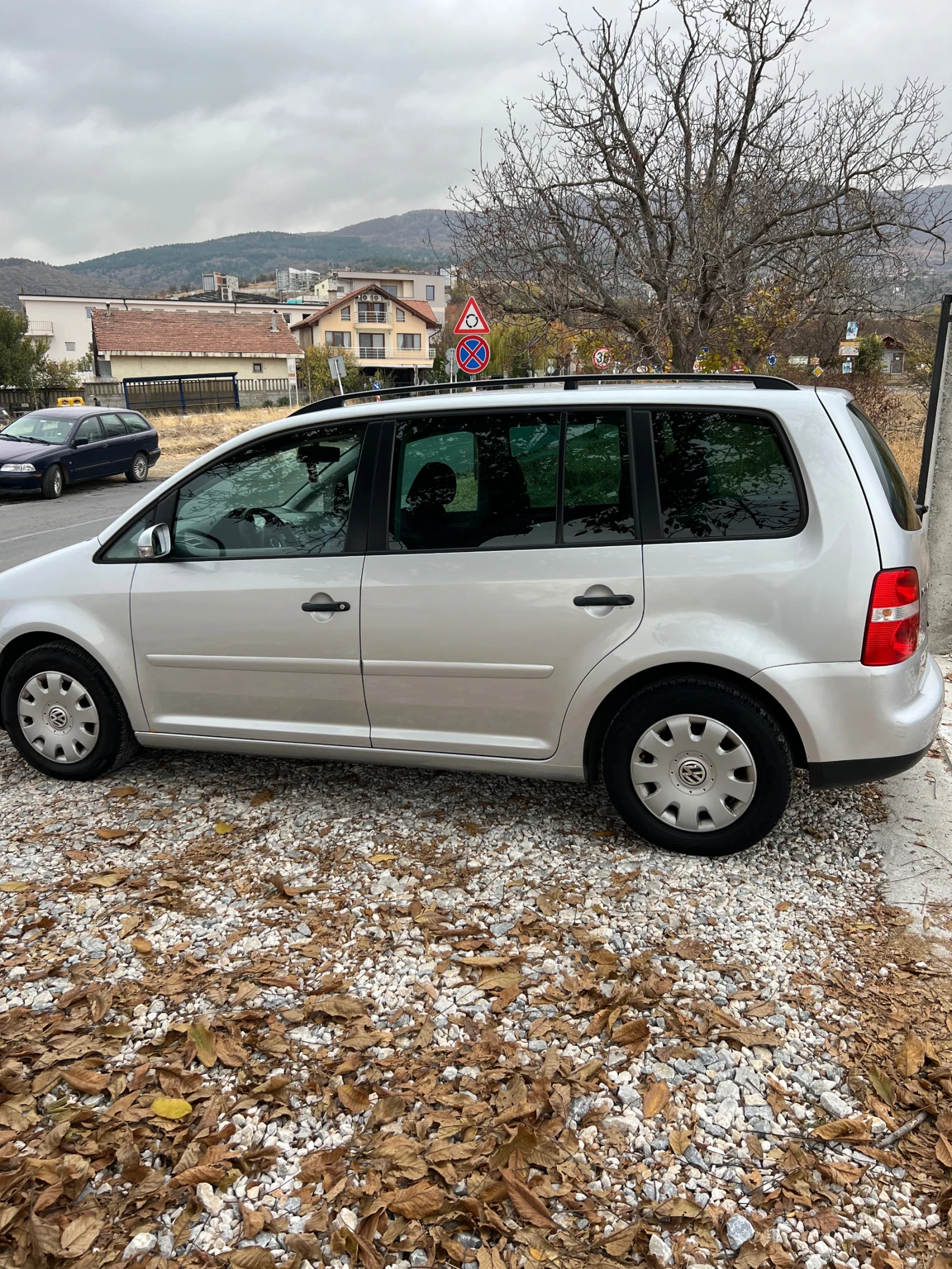 VW Touran 1.6 i 102 ps GAZ - изображение 2