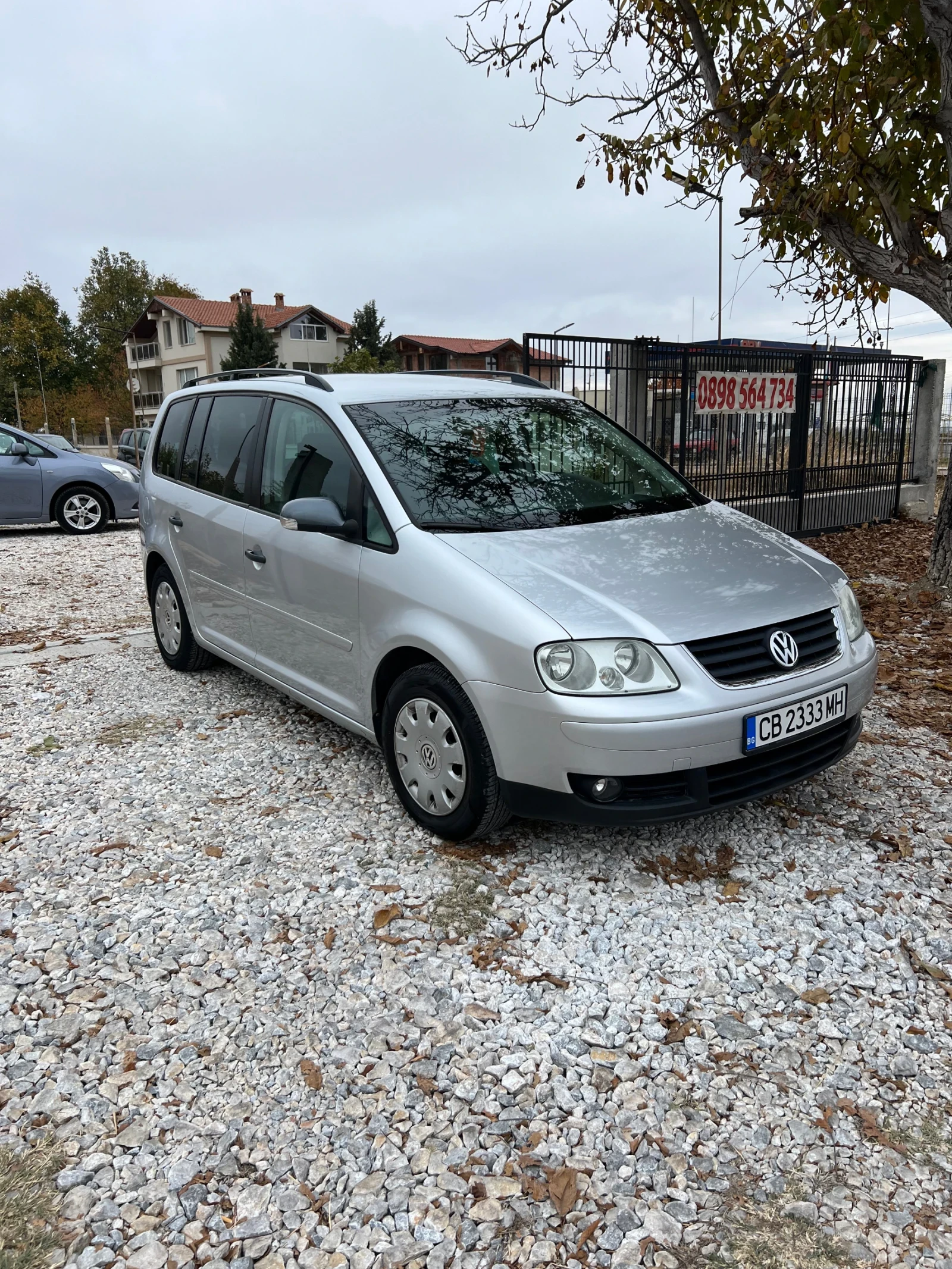 VW Touran 1.6 i 102 ps GAZ - изображение 8