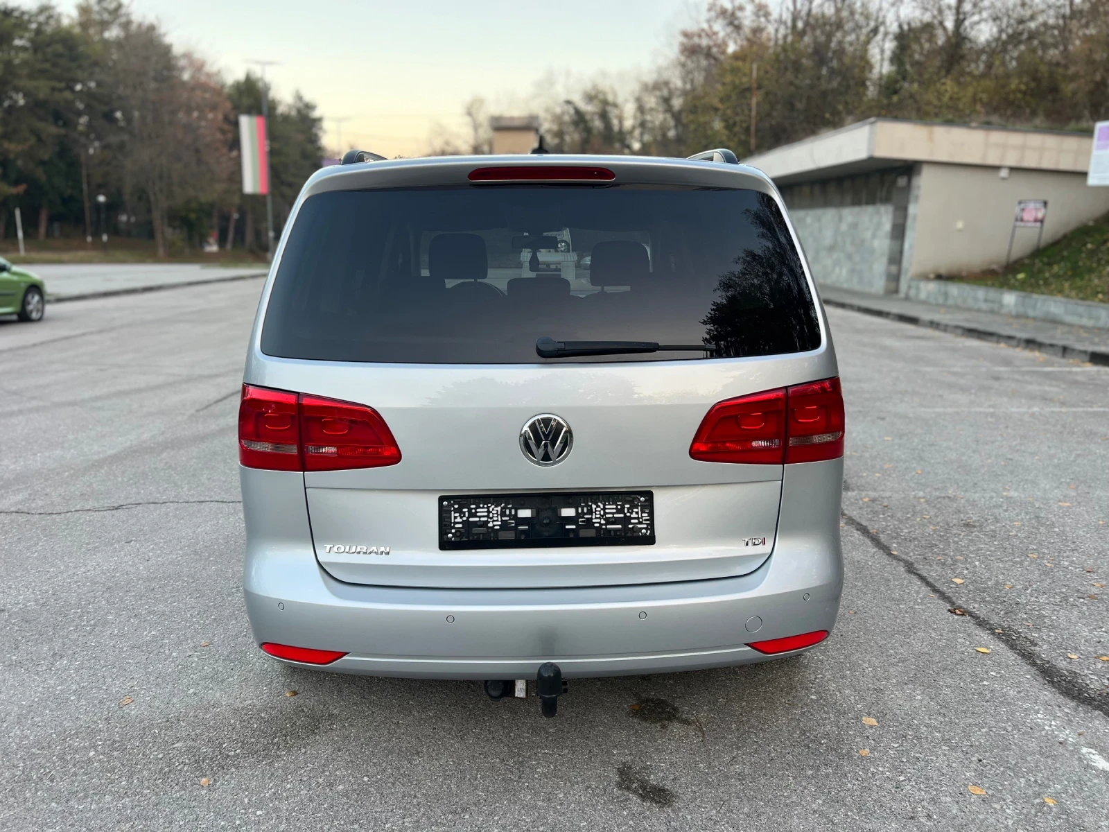 VW Touran 1.6TDI NAVI EURO5B - изображение 5