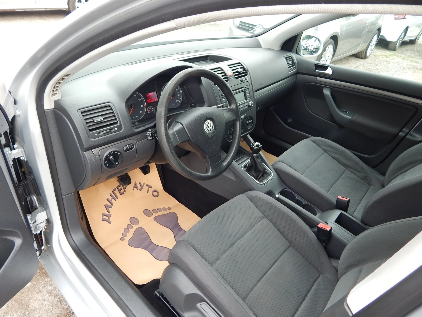 VW Golf 1.6i* 127000km.*  - изображение 9