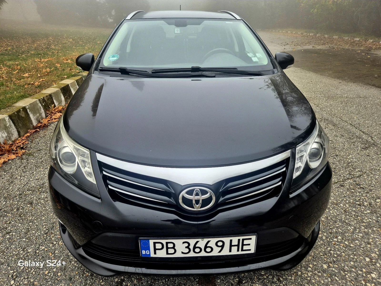 Toyota Avensis Full екстри!!! Перфектна!!! - изображение 2