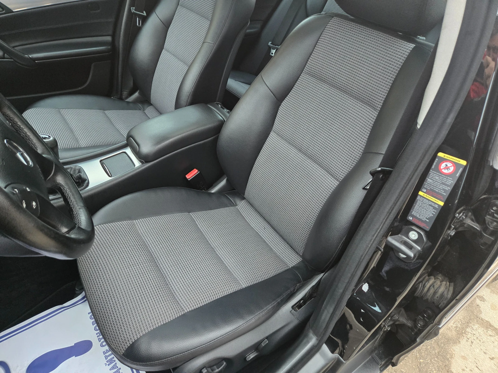 Mercedes-Benz C 180 Avangarde Германия Кожа 1-Собственик Топ Като нова - изображение 10