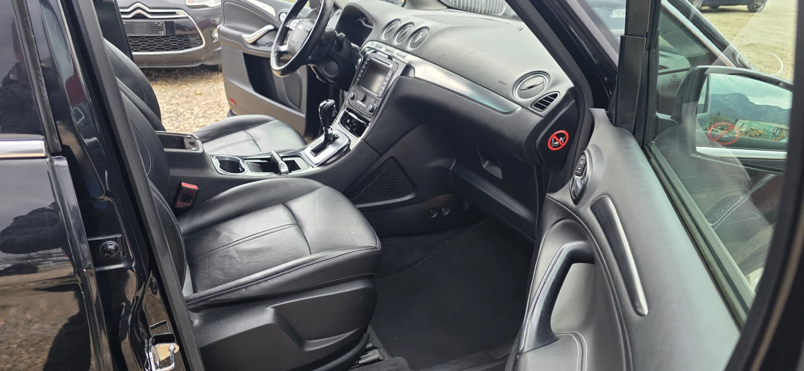 Ford S-Max 2.0TDCI $ 7местен $ кожа $ keyless go $ лед $, снимка 8 - Автомобили и джипове - 53905777