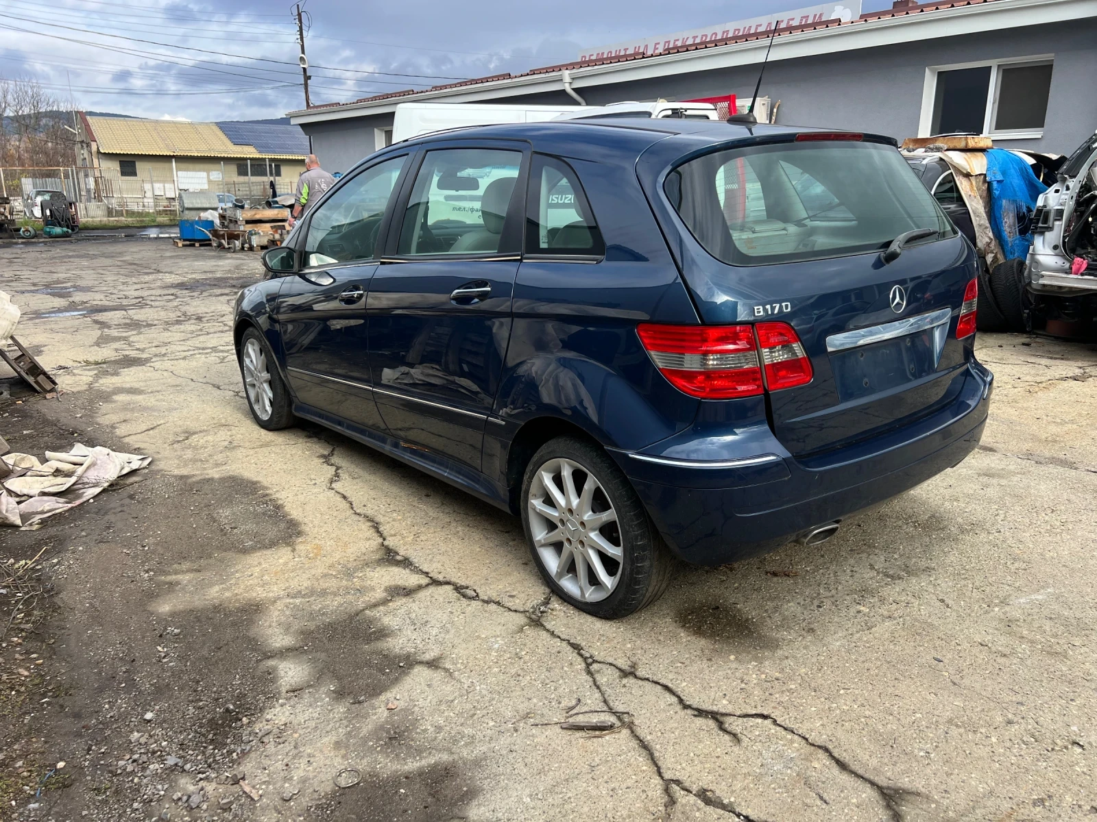 Mercedes-Benz B 170, снимка 4 - Автомобили и джипове - 53913247