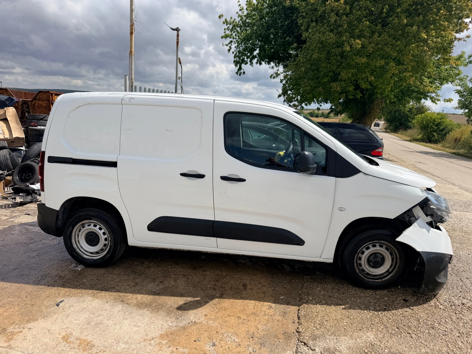 Toyota Proace City 1.5 D4D, снимка 3 - Автомобили и джипове - 55417920