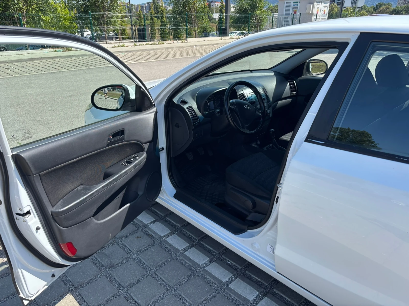 Hyundai I30, снимка 10 - Автомобили и джипове - 55425233