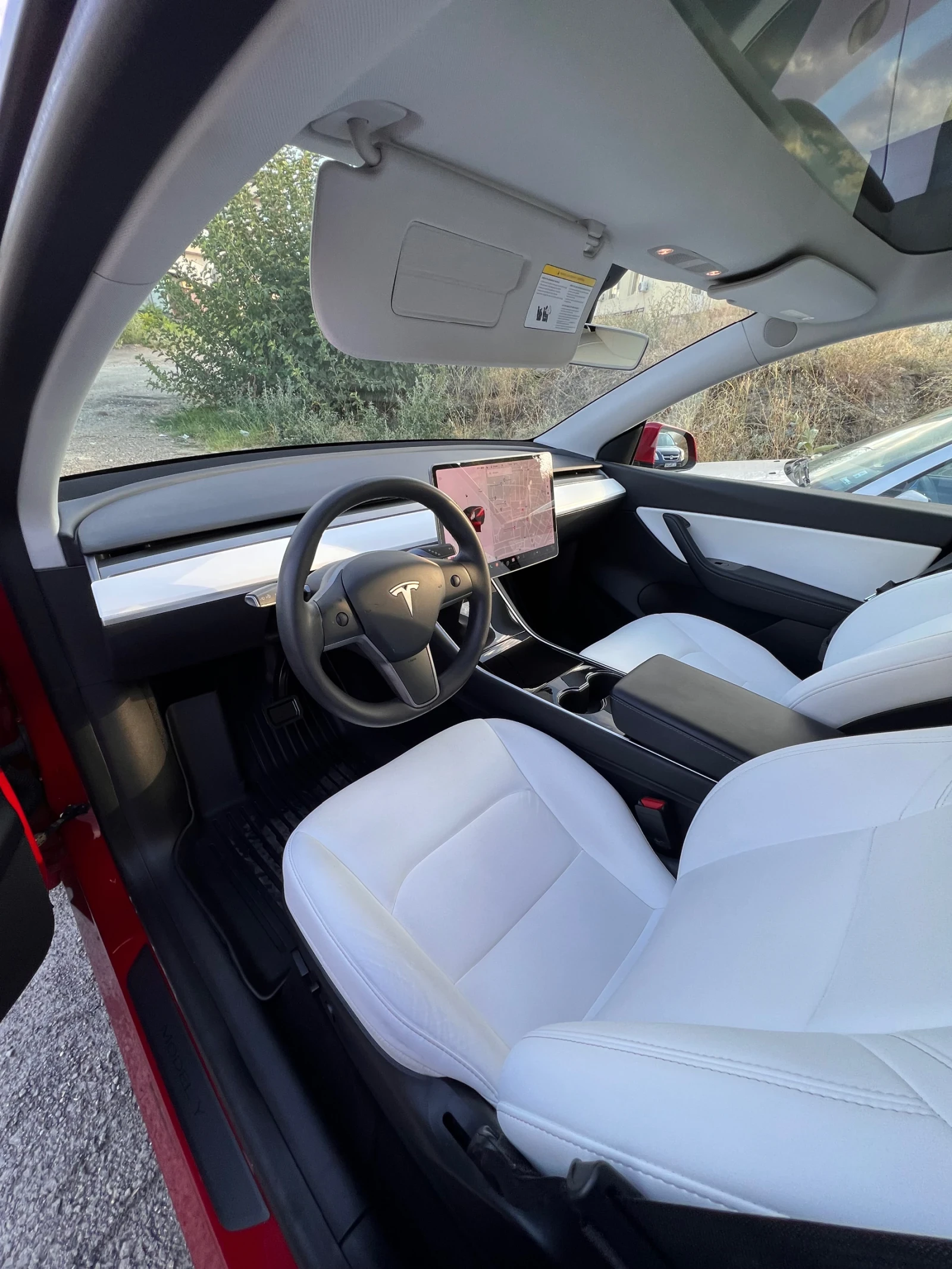 Tesla Model Y Long Range AWD, снимка 2 - Автомобили и джипове - 55531577