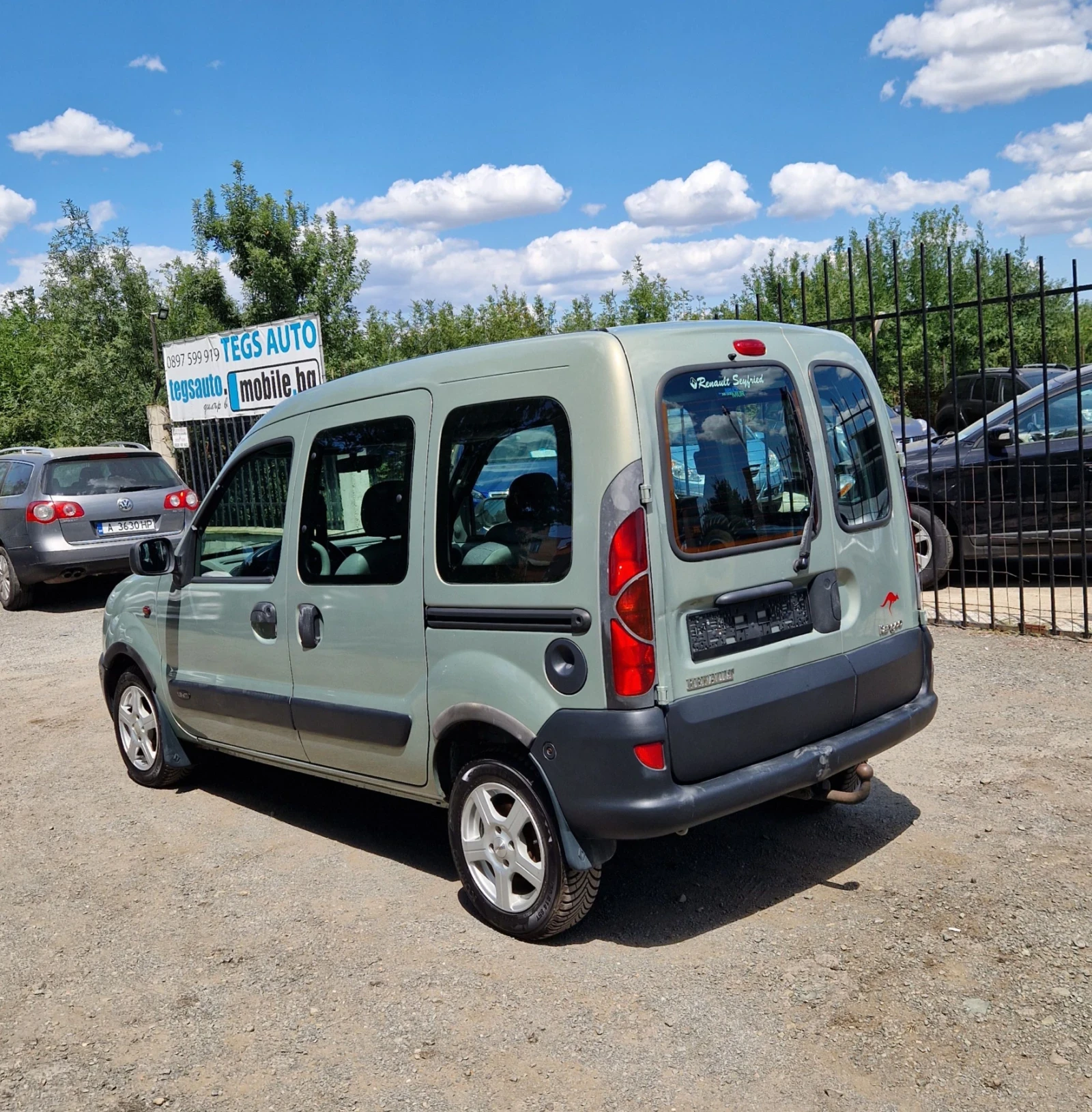 Renault Kangoo 1.9DTI Климатик , снимка 4 - Автомобили и джипове - 55665620