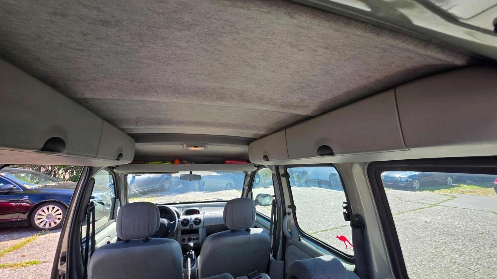 Renault Kangoo 1.9DTI Климатик , снимка 15 - Автомобили и джипове - 55665620