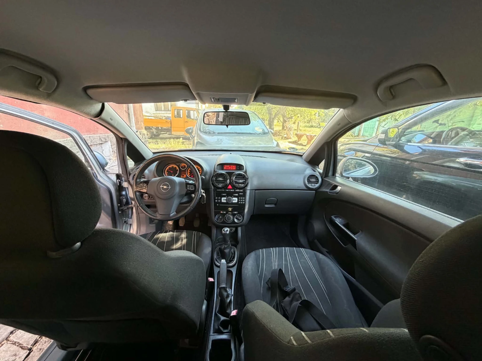 Opel Corsa, снимка 9 - Автомобили и джипове - 56117796
