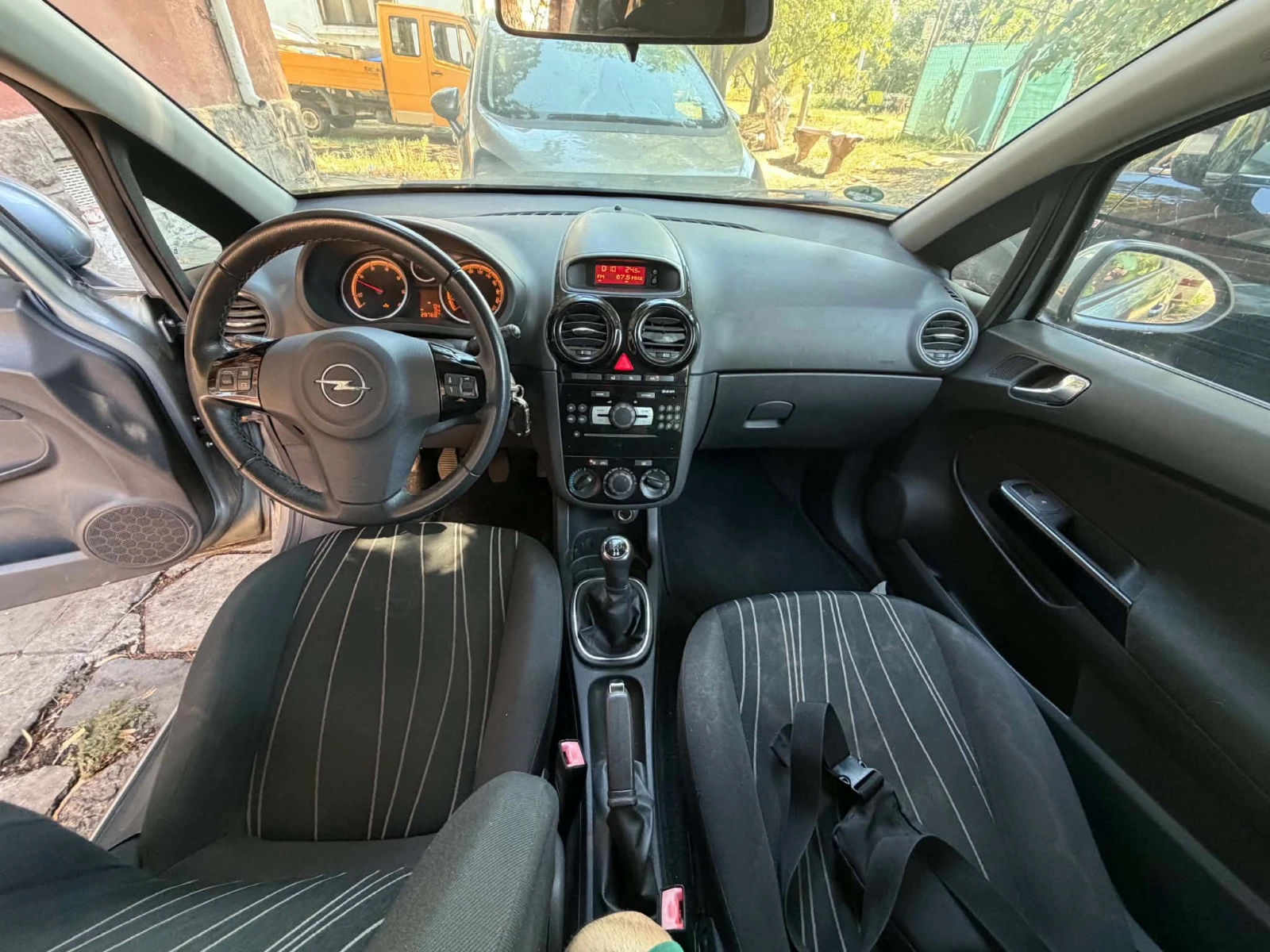 Opel Corsa, снимка 7 - Автомобили и джипове - 56117796