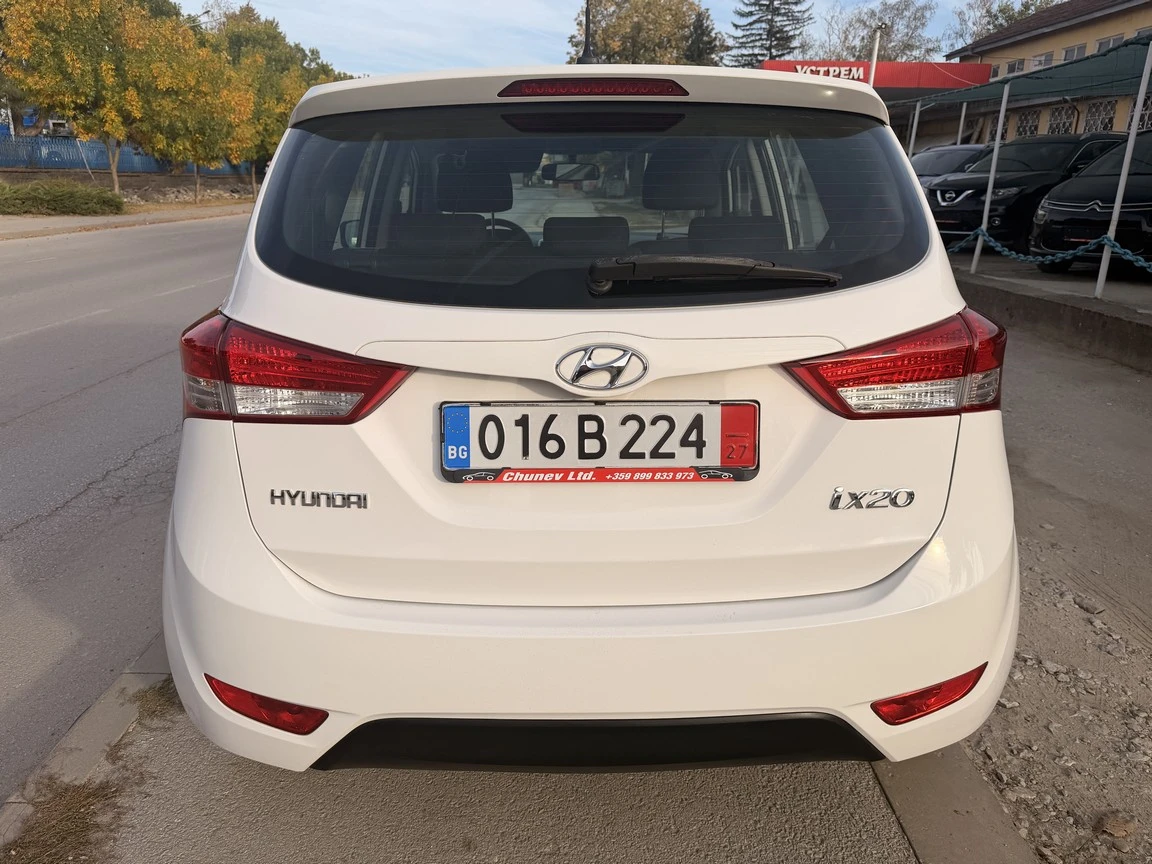 Hyundai Ix20 1.4i 90ks, снимка 5 - Автомобили и джипове - 56409705
