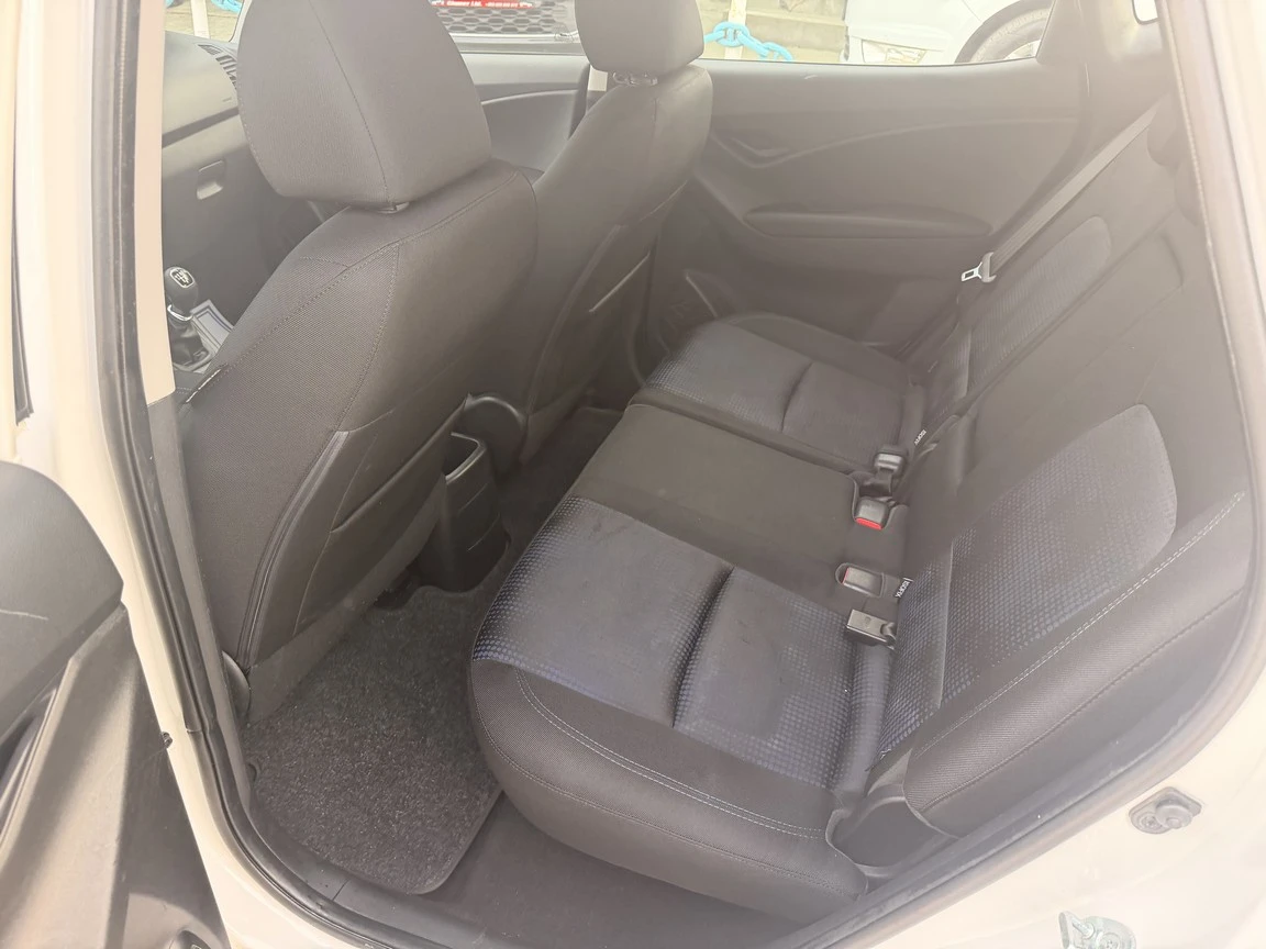 Hyundai Ix20 1.4i 90ks, снимка 10 - Автомобили и джипове - 56409705