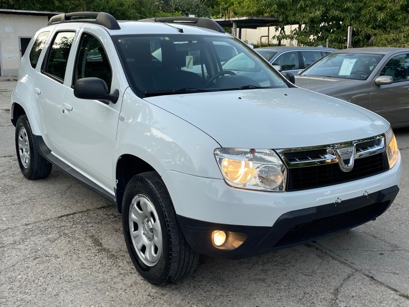 Dacia Duster 1.5DCI КЛИМАТИК, снимка 3 - Автомобили и джипове - 46709703