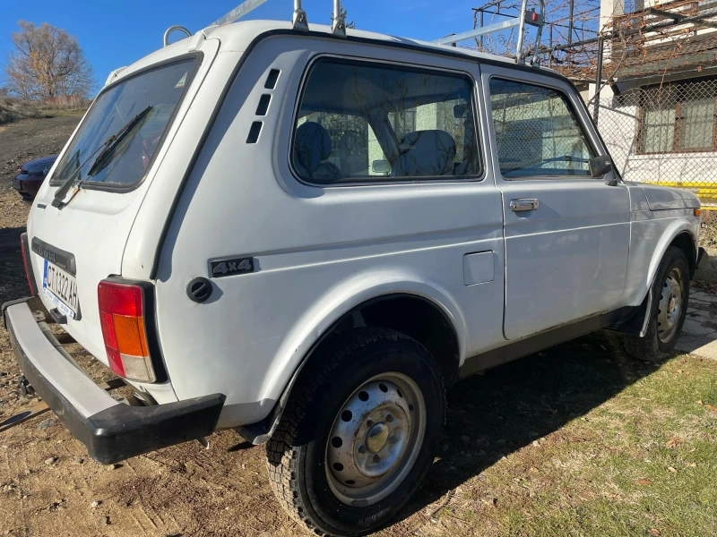 Lada Niva 1.7, снимка 2 - Автомобили и джипове - 48228177