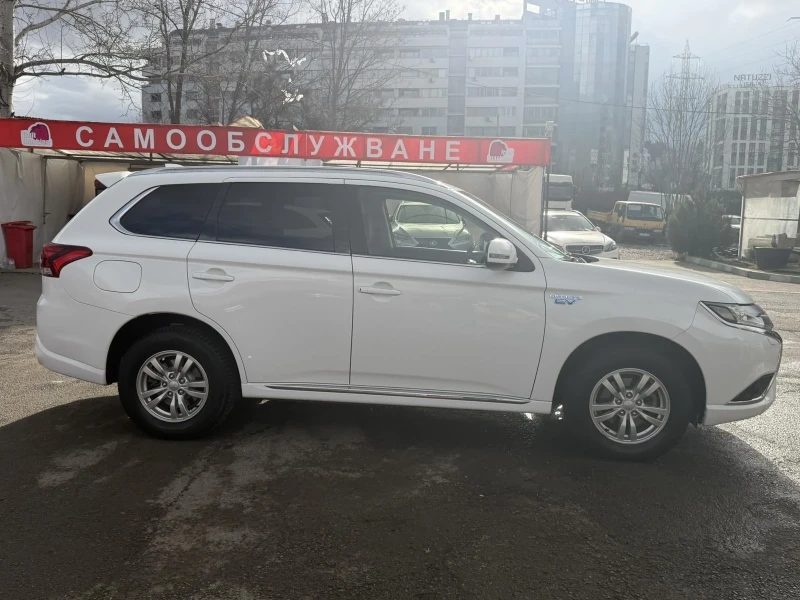 Mitsubishi Outlander БАРТЕР!!!НОВ!!!, снимка 5 - Автомобили и джипове - 53036368