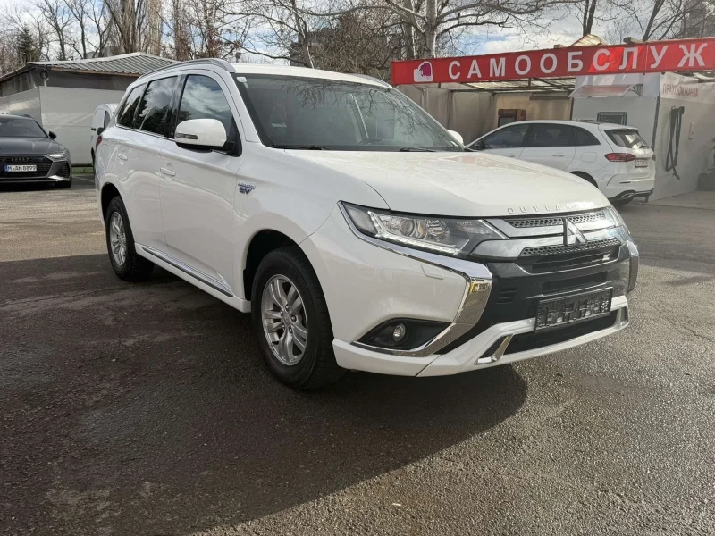Mitsubishi Outlander БАРТЕР!!!НОВ!!!, снимка 2 - Автомобили и джипове - 53036368