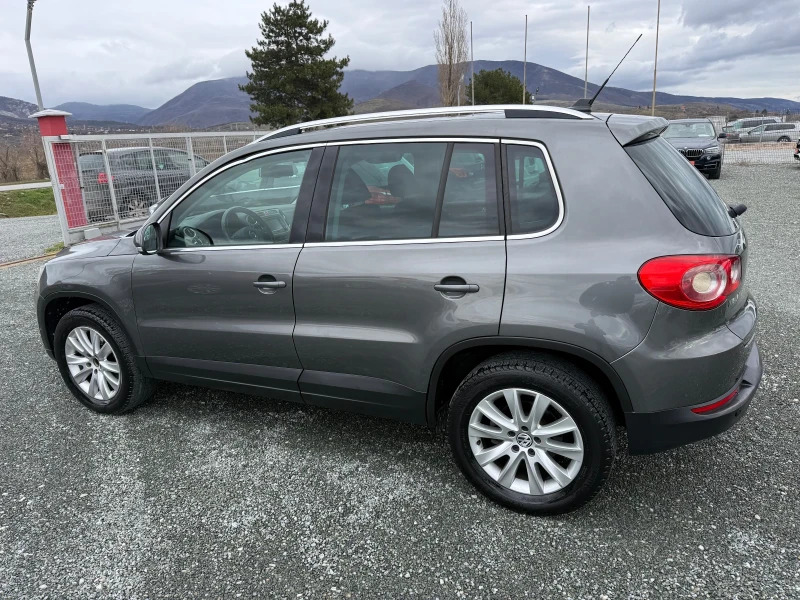 VW Tiguan (KATO НОВА)^(4x4), снимка 8 - Автомобили и джипове - 53240551