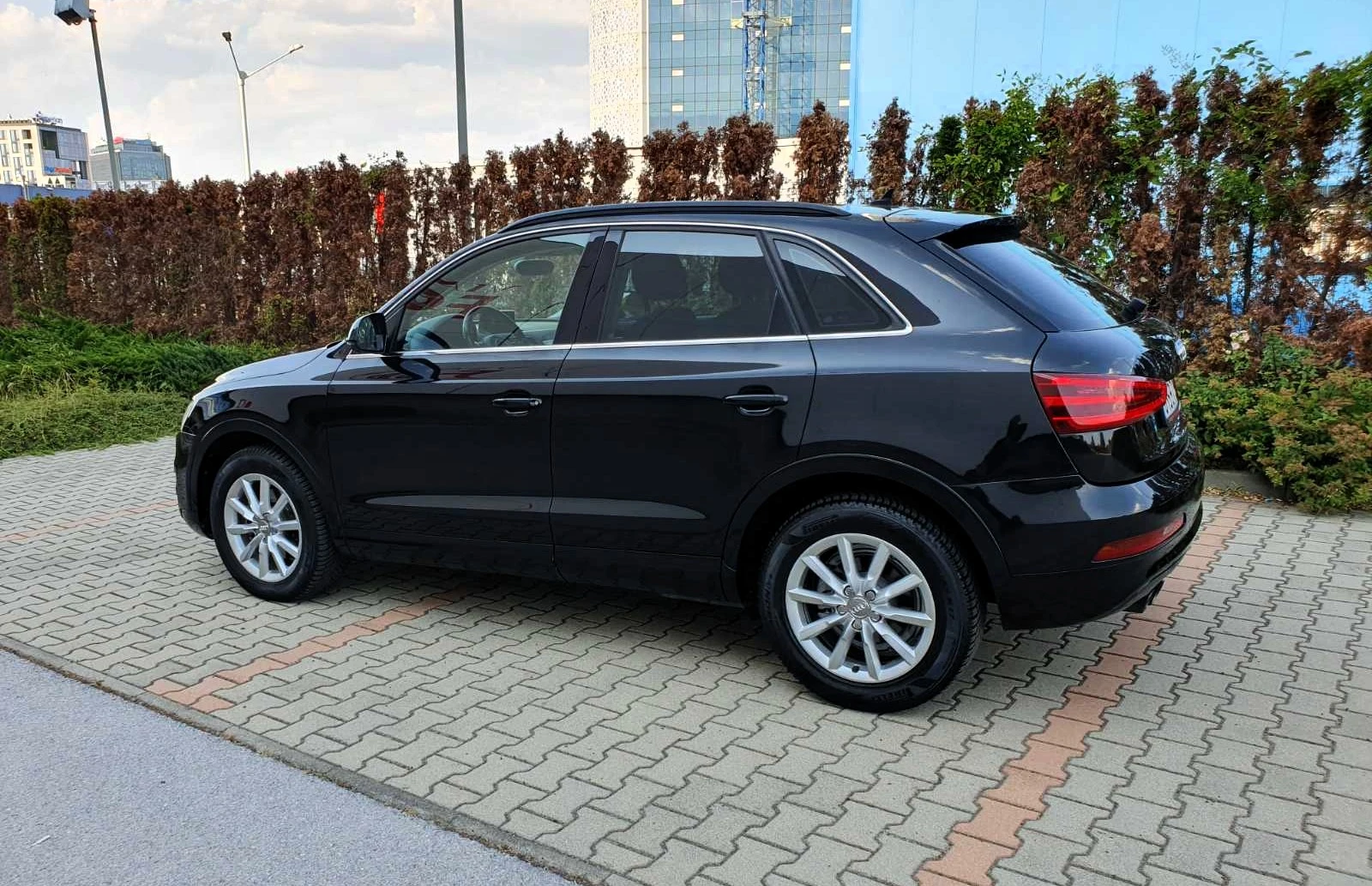 Audi Q3 2.0TDI /Quattro/177/S-tronic - изображение 6