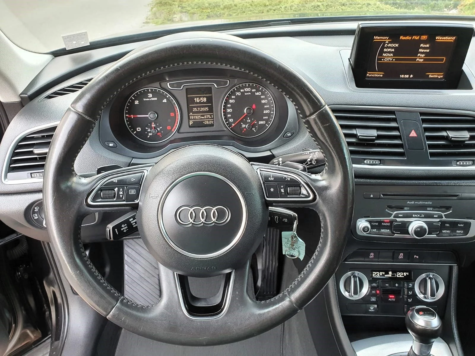 Audi Q3 2.0TDI /Quattro/177/S-tronic - изображение 8