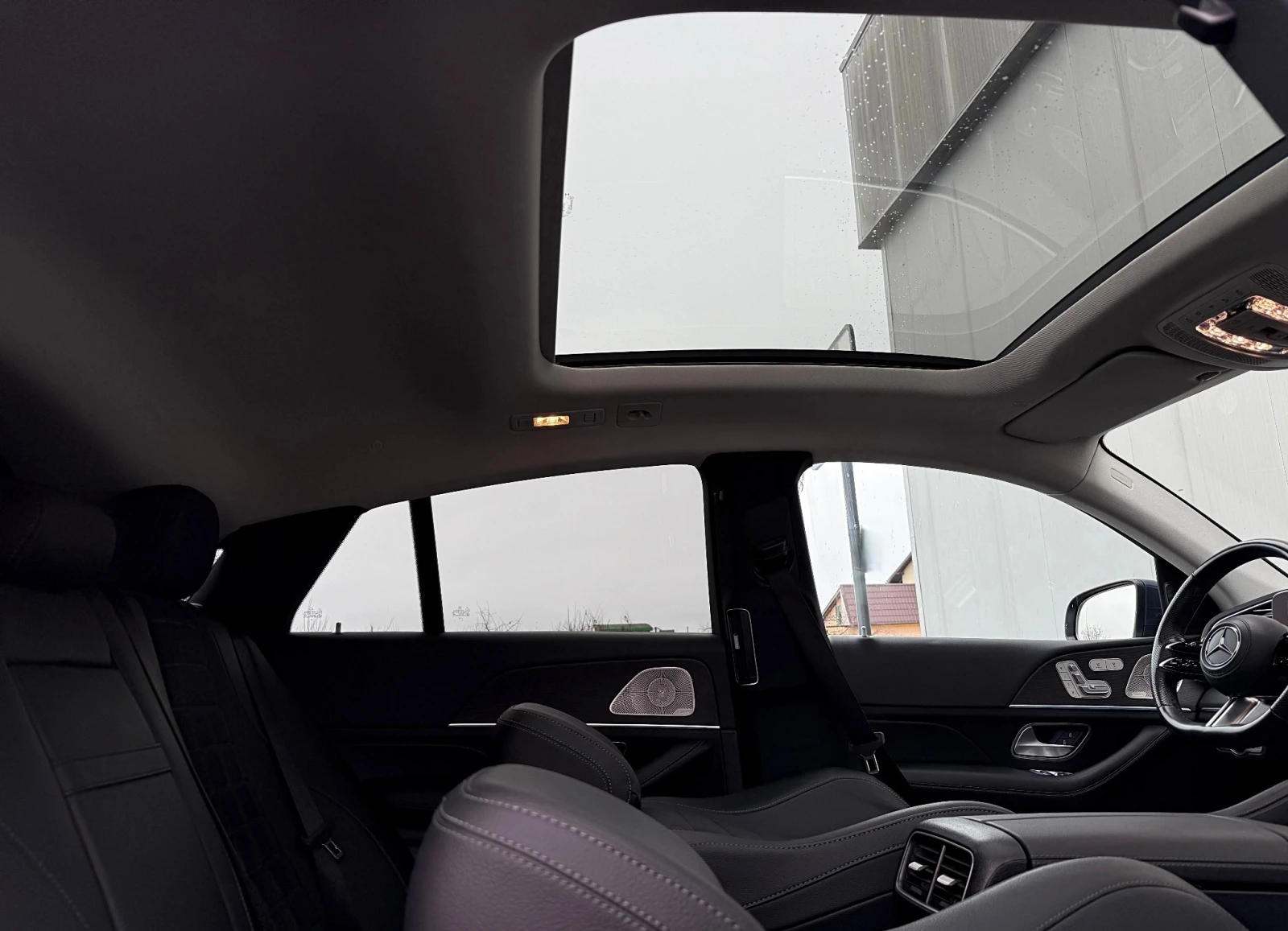 Mercedes-Benz GLE 300d Coupe 4Matic AMG Line - изображение 10