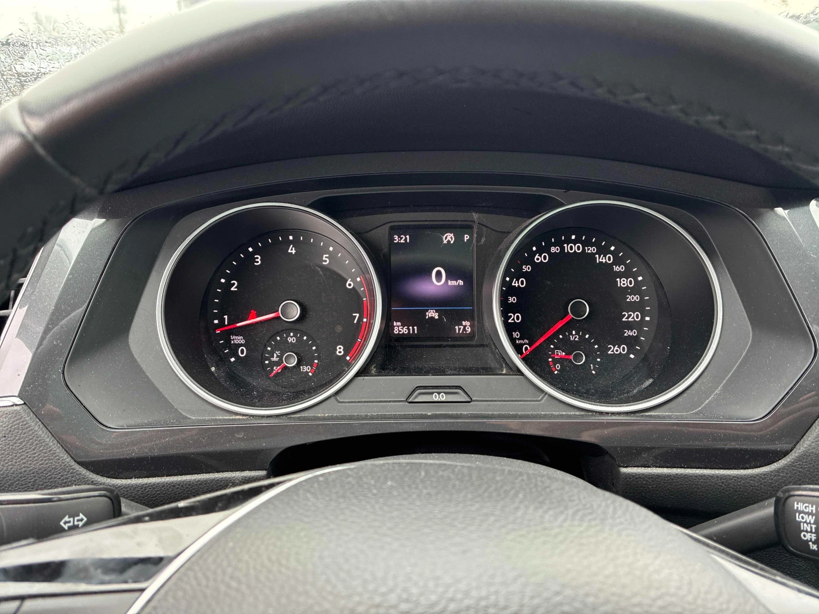 VW Tiguan 4MOTION * * CARFAX * * АВТО КРЕДИТ * * , снимка 11 - Автомобили и джипове - 54222286