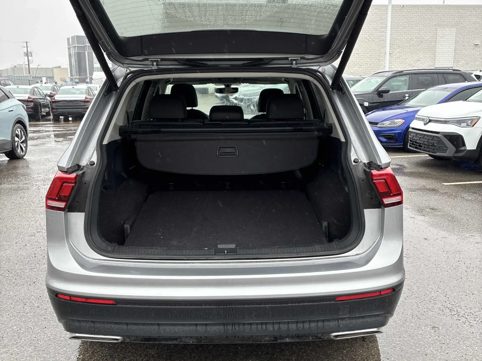 VW Tiguan 4MOTION * * CARFAX * * АВТО КРЕДИТ * * , снимка 14 - Автомобили и джипове - 54222286