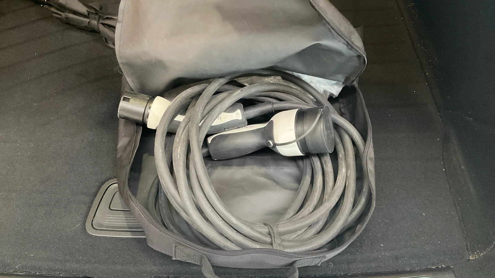 Mercedes-Benz EQC AMG Line - 4-Matic - Electric  | Mobile.bg � ����������� 4