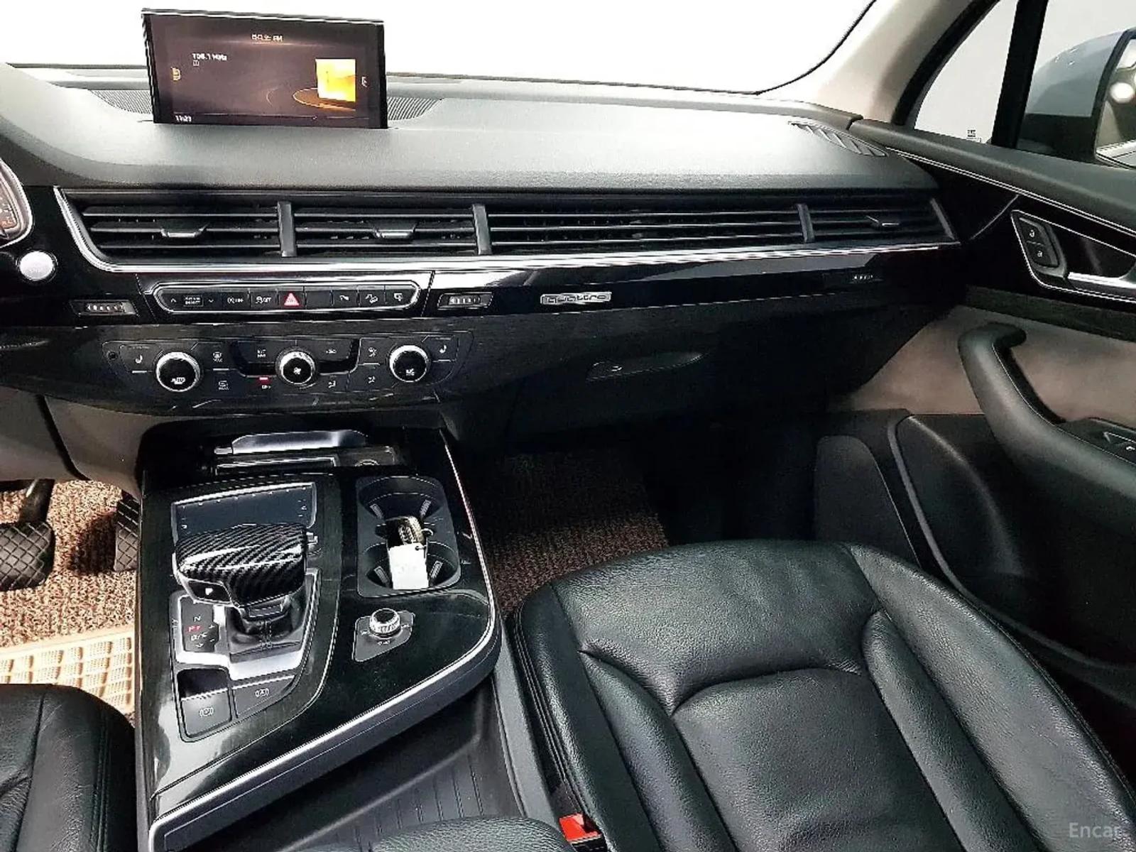 Audi Q7 3.0 TDI V6 / CARFAX, снимка 10 - Автомобили и джипове - 54779258