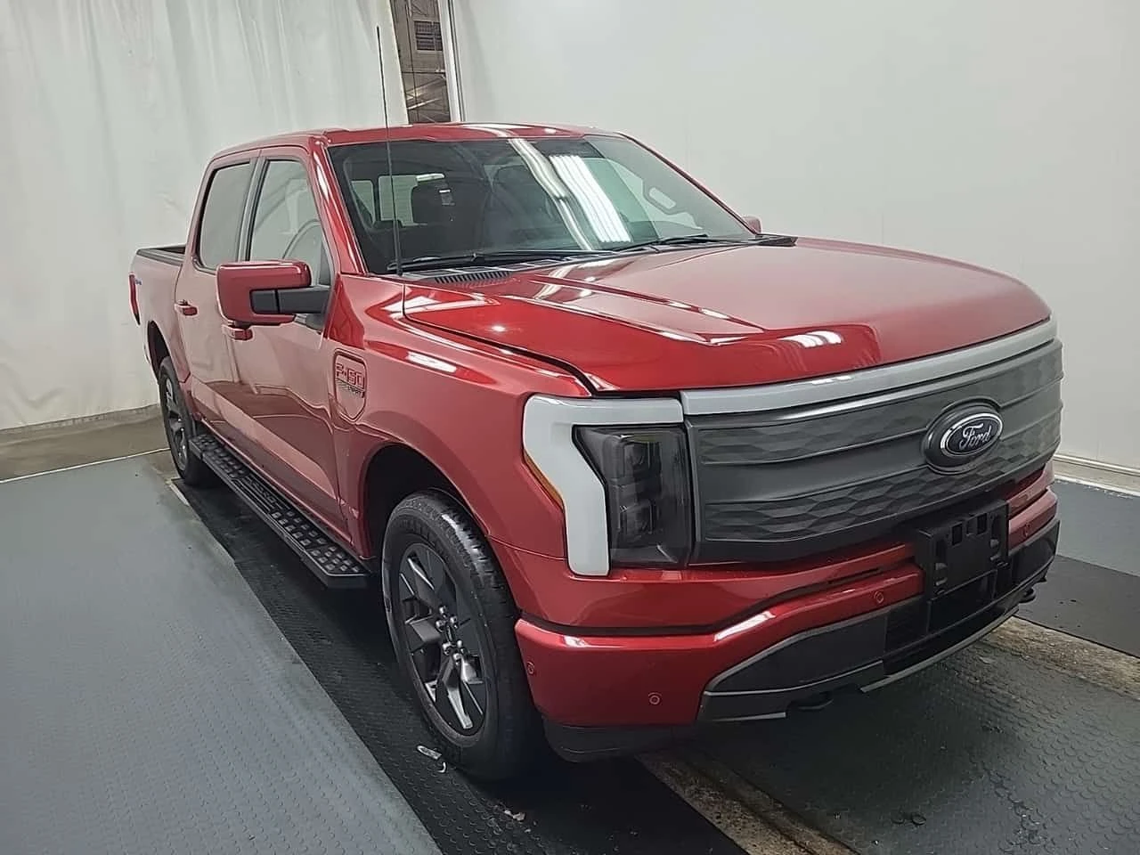 Ford F150 LARIAT CREW CAB SHORT BED  CARFAX, снимка 2 - Автомобили и джипове - 55101209