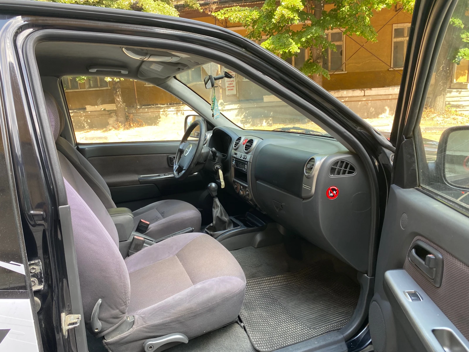 Isuzu D-max, снимка 9 - Автомобили и джипове - 55318839