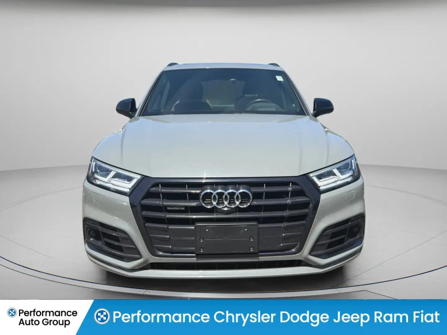 Audi Q5 TECHNIK ЦЕНА ДО БЪЛГАРИЯ АВТОКРЕДИТ, снимка 2 - Автомобили и джипове - 55528281