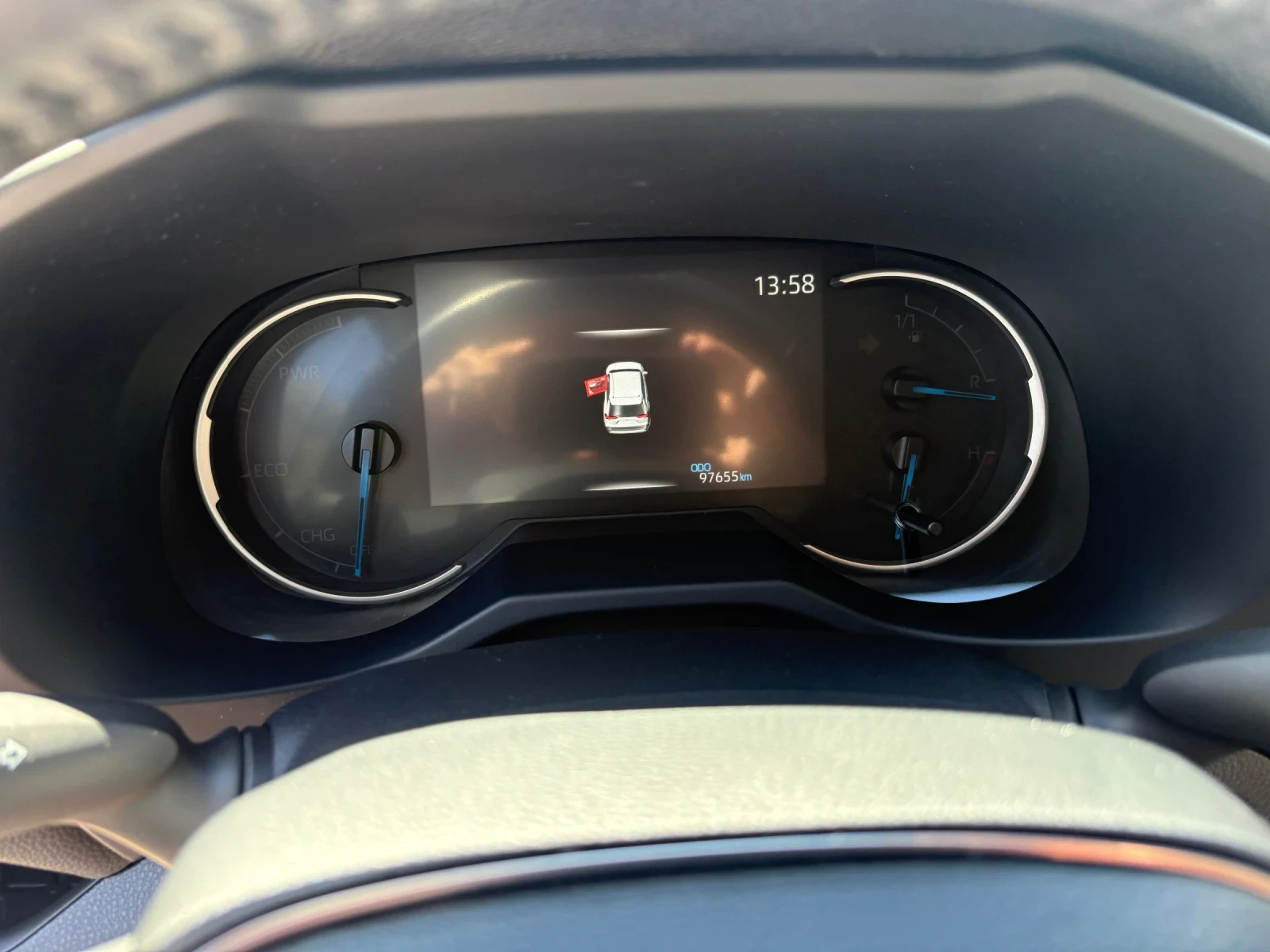 Toyota Rav4 HYBRID ГАРАНЦИЯ, снимка 7 - Автомобили и джипове - 55963435