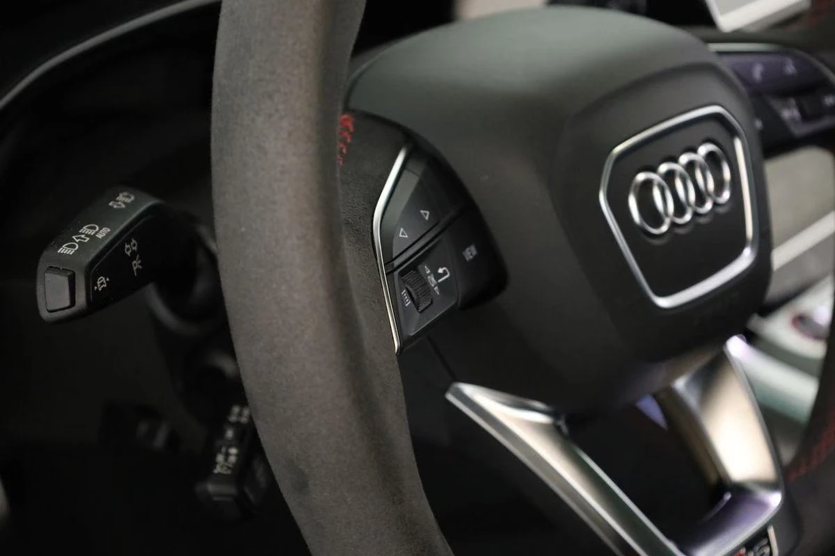 Audi RSQ8 PERFORMANCE / CERAMIC / BLACK OPTIC / MATRIX/ PANO, снимка 9 - Автомобили и джипове - 56020420