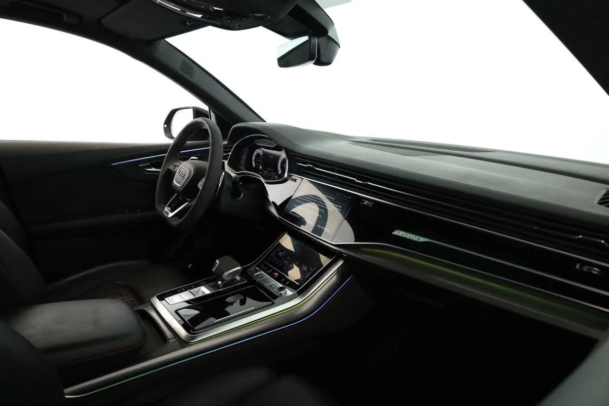 Audi RSQ8 PERFORMANCE / CERAMIC / BLACK OPTIC / MATRIX/ PANO, снимка 13 - Автомобили и джипове - 56020420