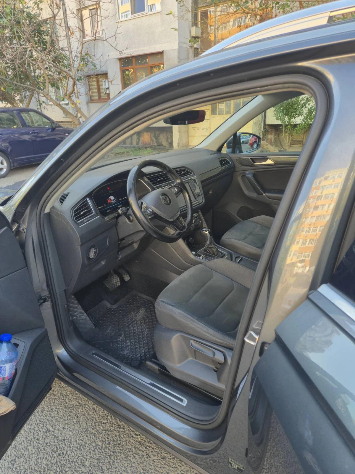 VW Tiguan, снимка 7 - Автомобили и джипове - 56440341