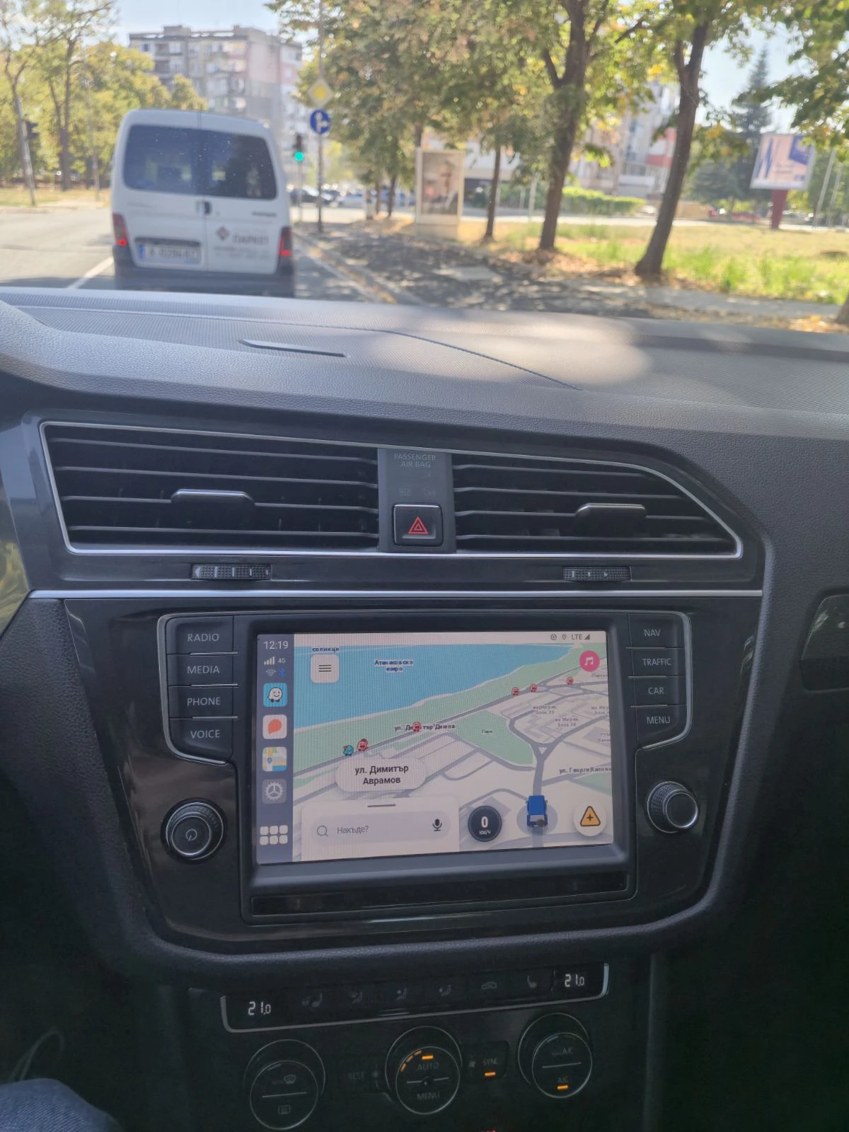 VW Tiguan, снимка 11 - Автомобили и джипове - 56440341