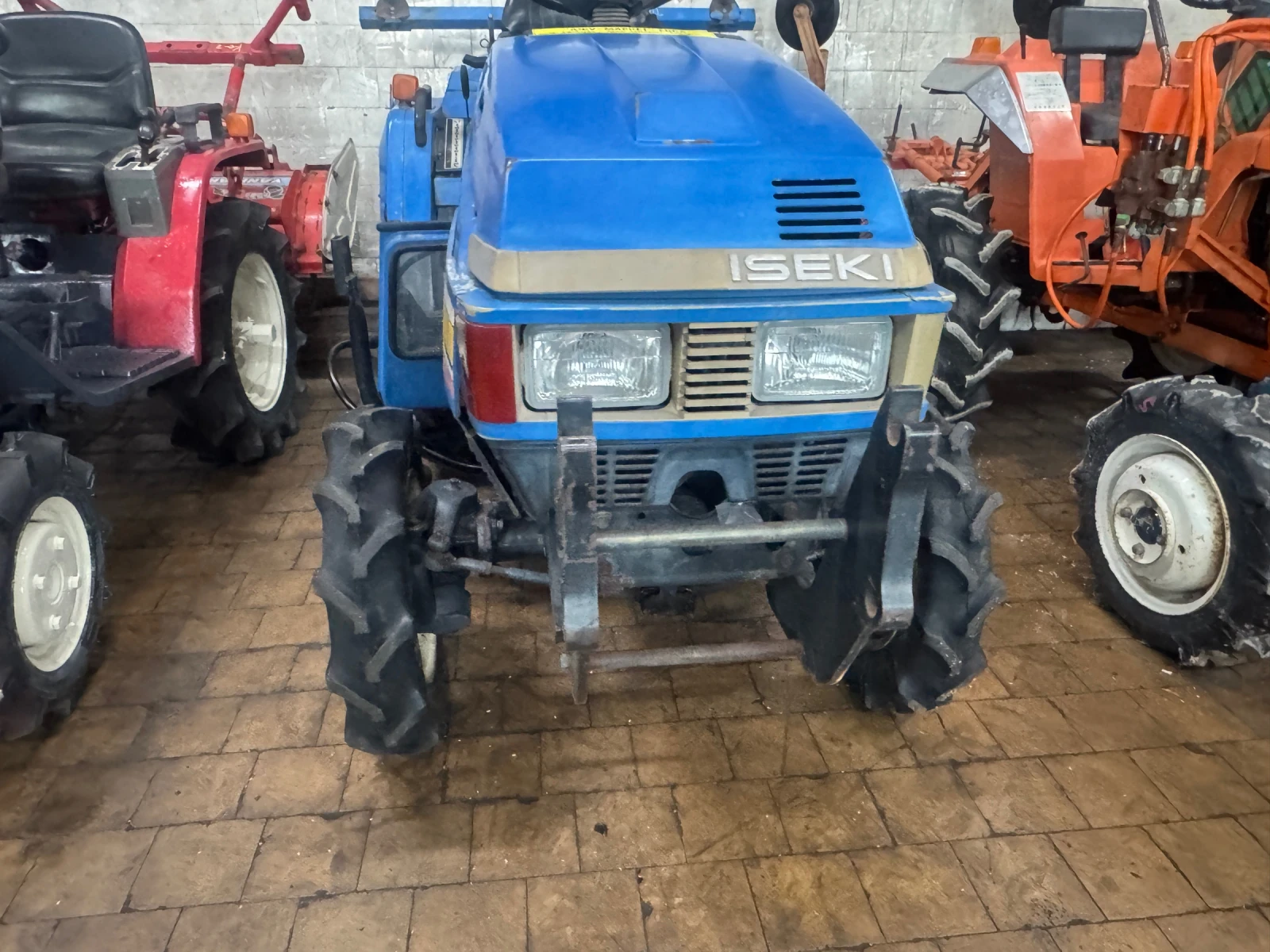Трактор ISEKI TU125D, снимка 2 - Селскостопанска техника - 54210966